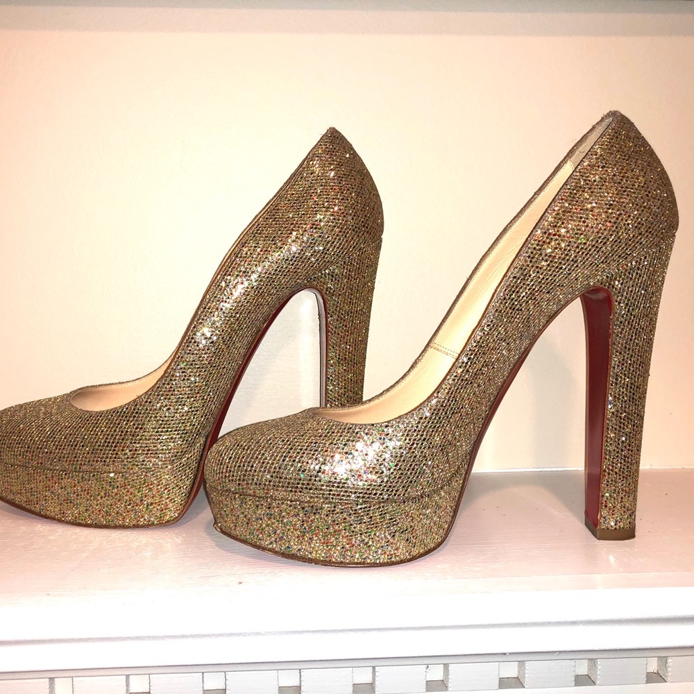 Authentic Christian Louboutin Bianca 40.5 - Gold